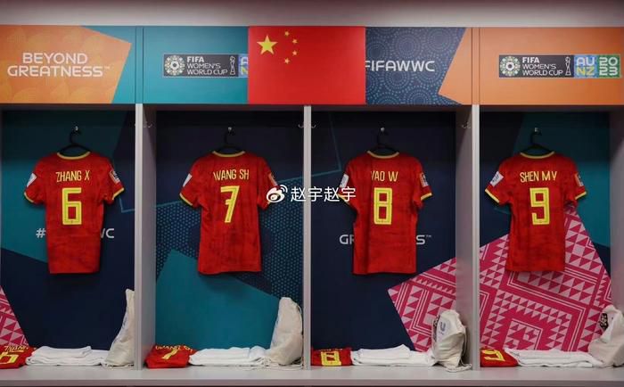 少妇在美国被黑人调教成奴