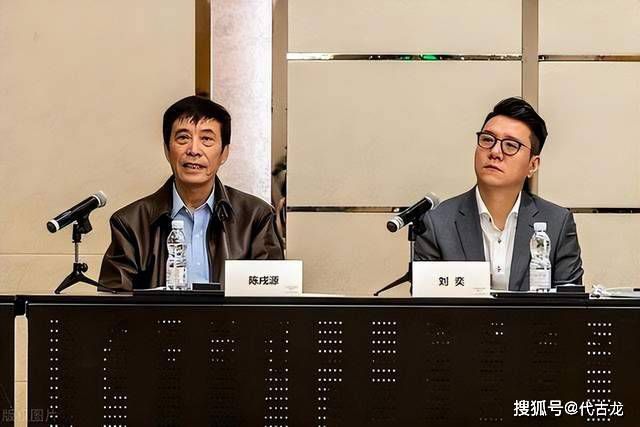 亚洲欧美综合人成野草