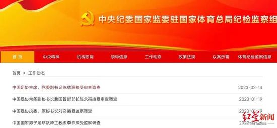 姐姐闺蜜的制服诱惑